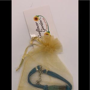 Sunflower Creations bracelet “Faith over fear”